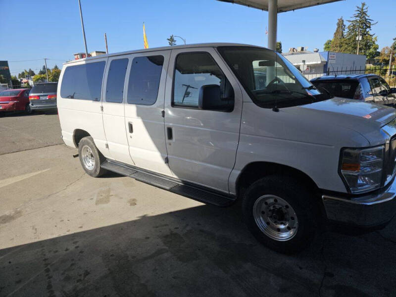 2013 Ford E-Series E-150 XL