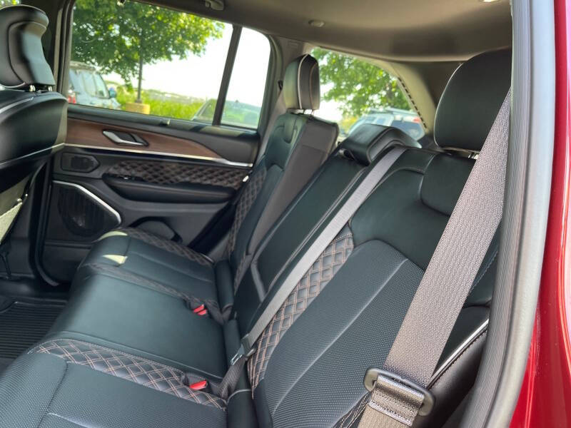 2024 Jeep Grand Cherokee Summit