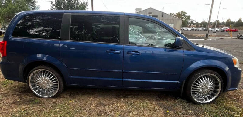 2011 Dodge Grand Caravan R/T