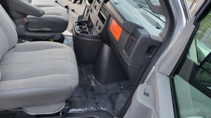 2018 Chevrolet Express LT 3500