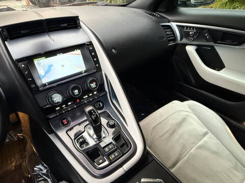 2018 Jaguar F-TYPE 340HP