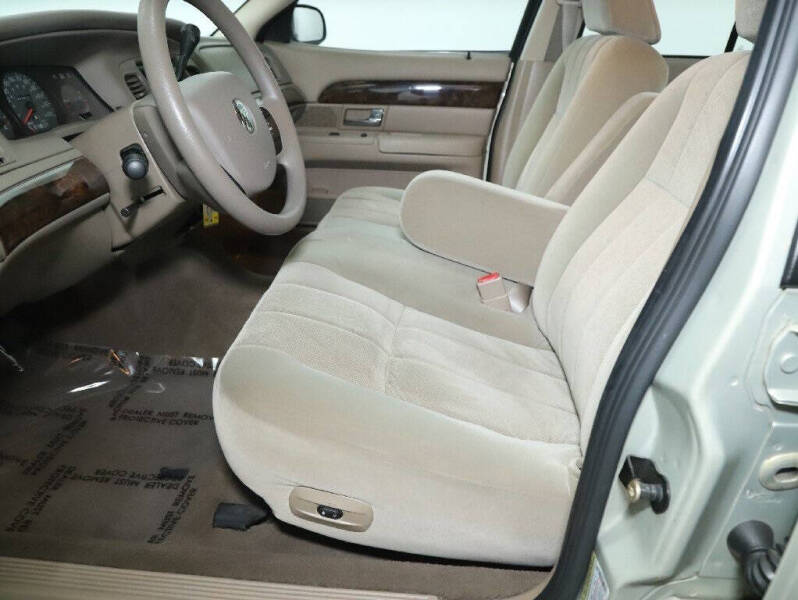2005 Mercury Grand Marquis GS
