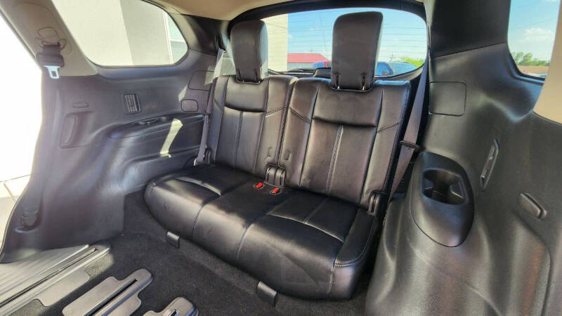 2018 Nissan Pathfinder SL