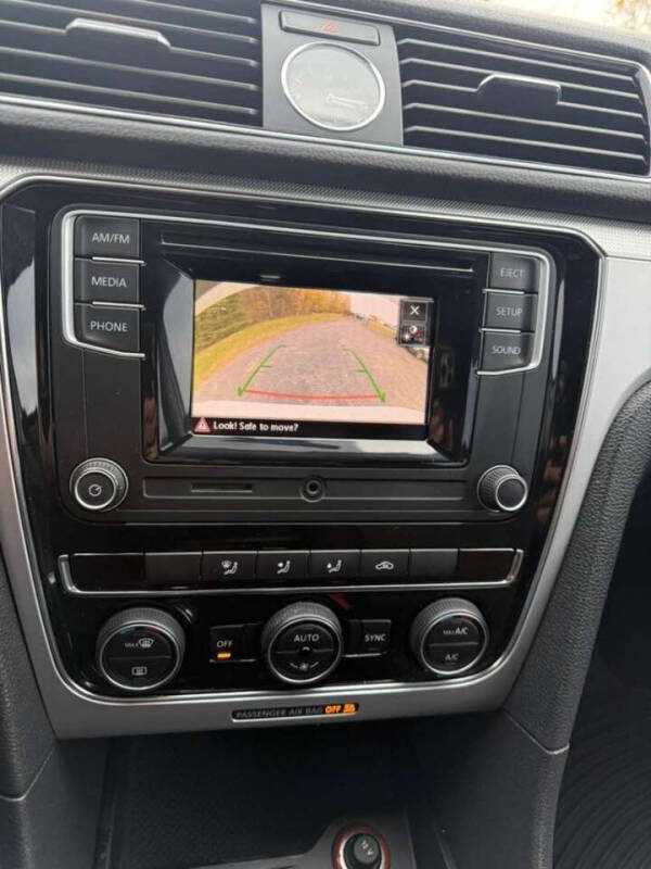 2016 Volkswagen Passat 1.8T S