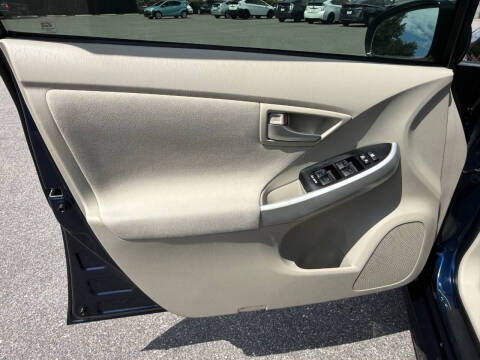 2014 Toyota Prius Two