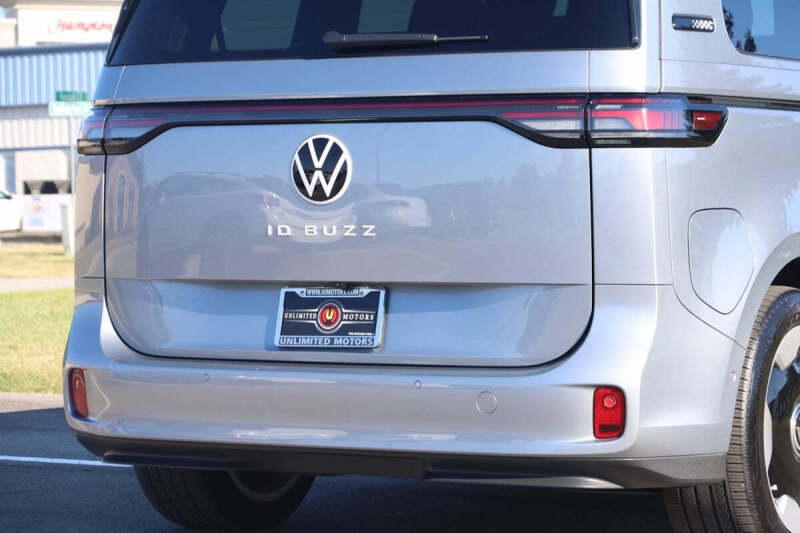 2025 Volkswagen ID. Buzz Pro S