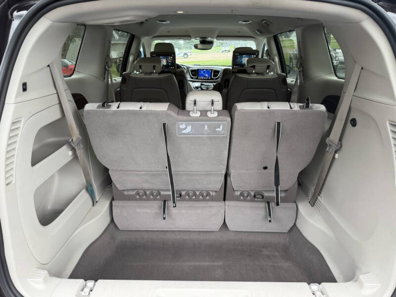2019 Chrysler Pacifica Touring L Plus