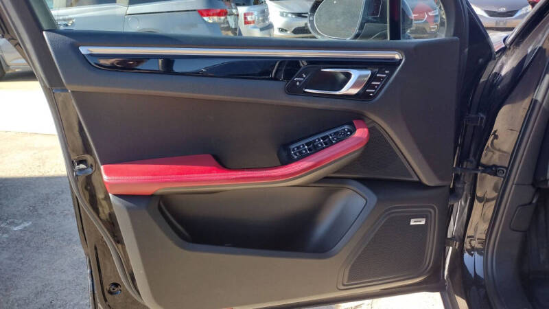 2016 Porsche Macan S