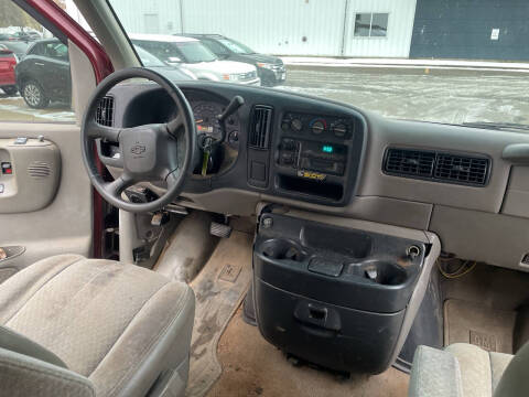 1999 Chevrolet Express G2500 LS