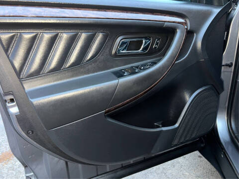 2014 Ford Taurus Limited