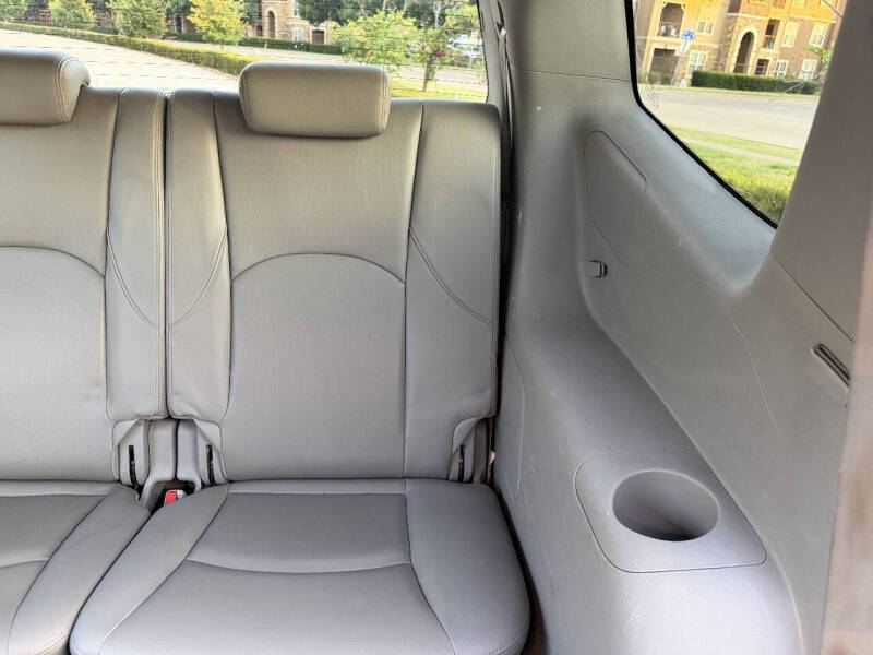 2009 Kia Borrego LX