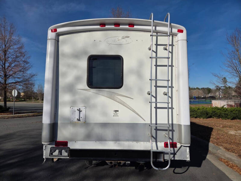 2005 Chevrolet R-Vision Trail Lite Class B