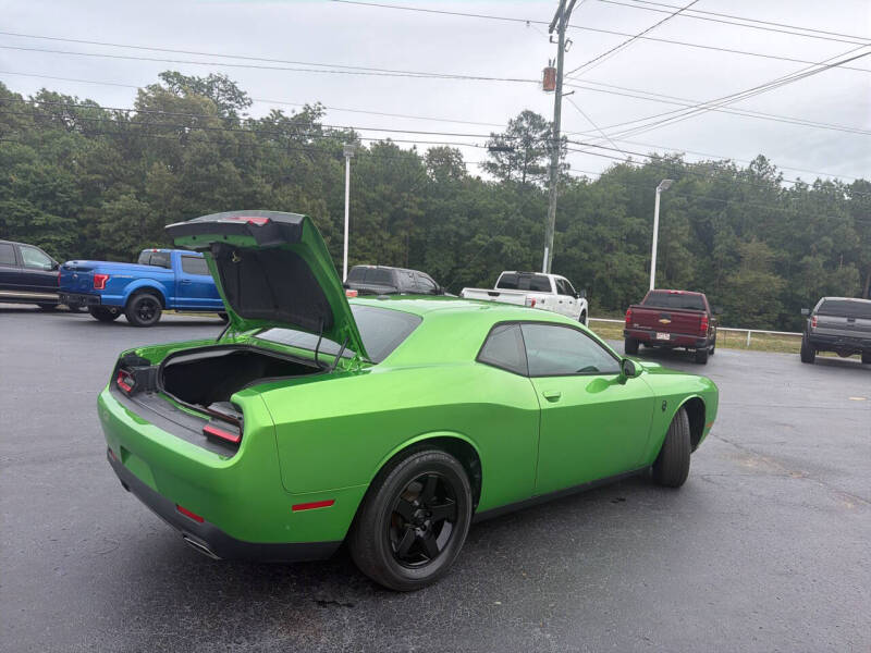 2015 Dodge Challenger SXT