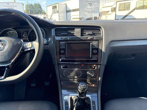 2020 Volkswagen Golf TSI