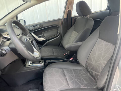 2013 Ford Fiesta SE