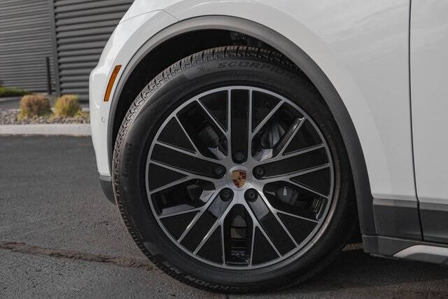 2025 Porsche Macan 4 Electric