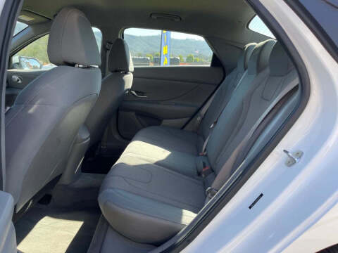 2022 Hyundai Elantra