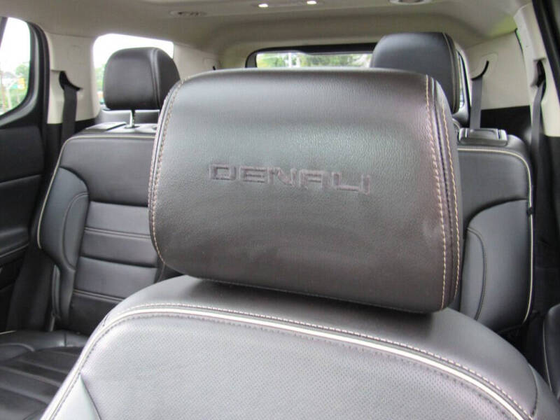 2021 GMC Acadia Denali