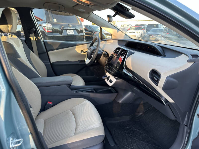 2017 Toyota Prius Two