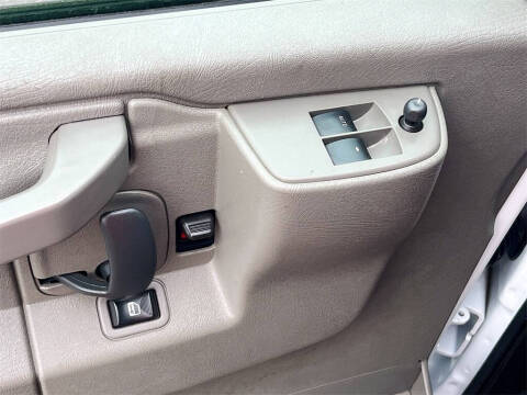 2024 GMC Savana 2500