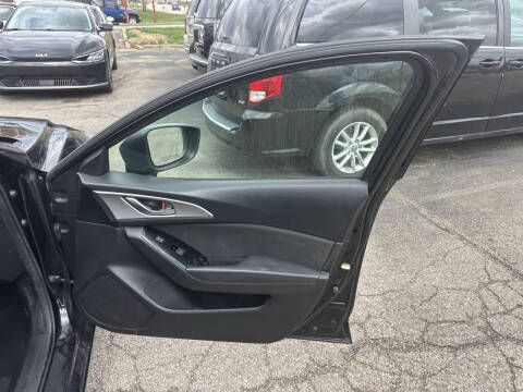 2018 Mazda MAZDA3 Sport