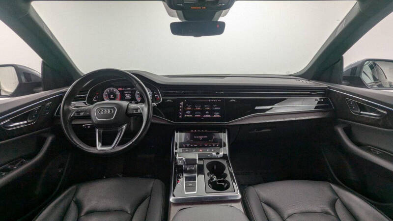 2022 Audi Q8 quattro Premium Plus 55 TFSI