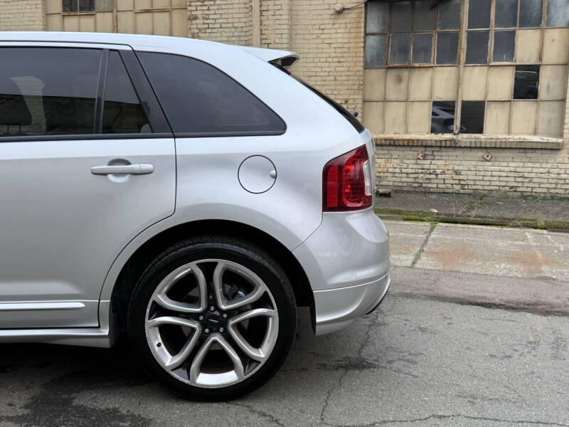 2011 Ford Edge Sport