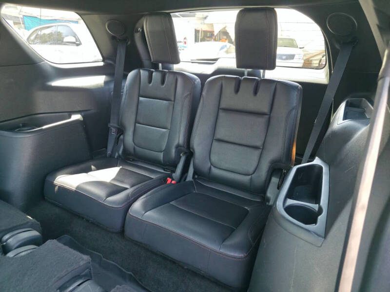 2017 Ford Explorer Sport