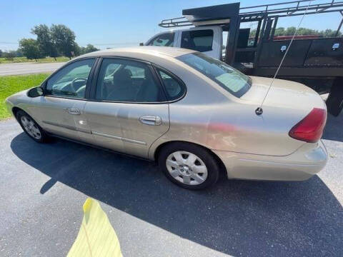 2000 Ford Taurus SE