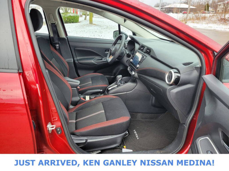 2023 Nissan Versa SR