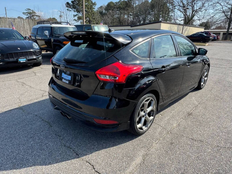 2017 Ford Focus ST