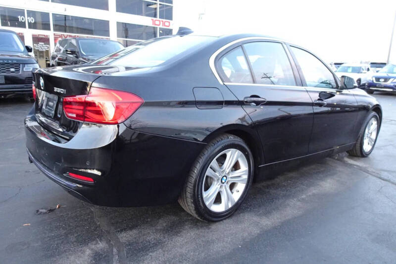 2017 BMW 3 Series 330i xDrive