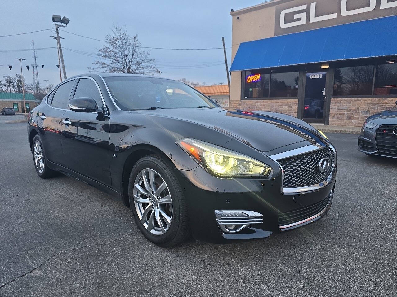 2017 INFINITI Q70 for sale at GLOBE AUTO SALES in Louisville, KY