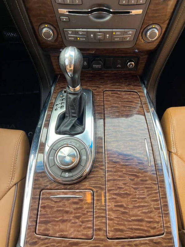 2017 Nissan Armada Platinum