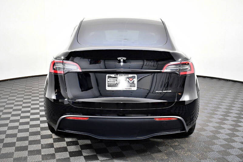 2024 Tesla Model Y Long Range