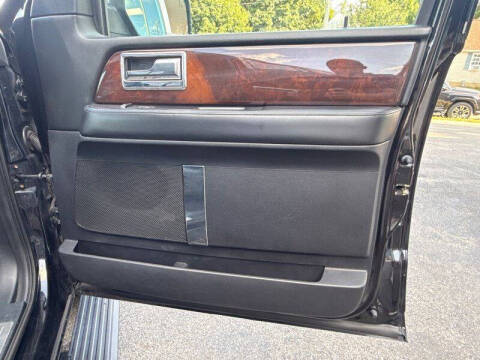 2017 Lincoln Navigator L Select