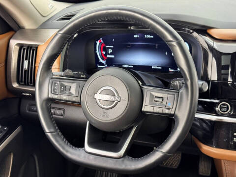 2024 Nissan Pathfinder Platinum