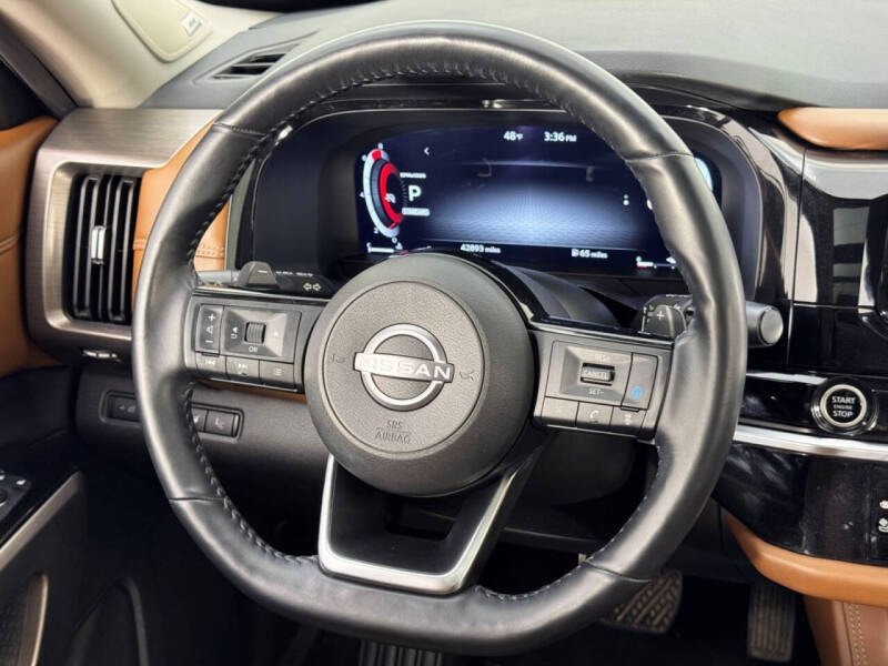 2024 Nissan Pathfinder Platinum