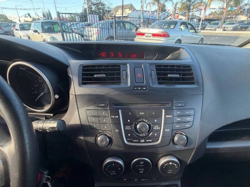 2012 Mazda MAZDA5 Sport