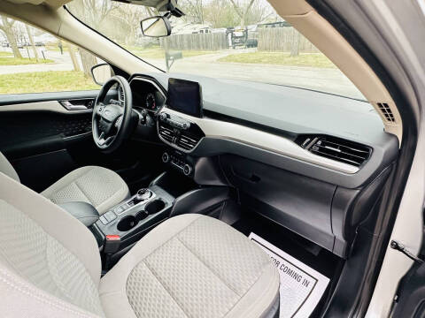 2020 Ford Escape SE
