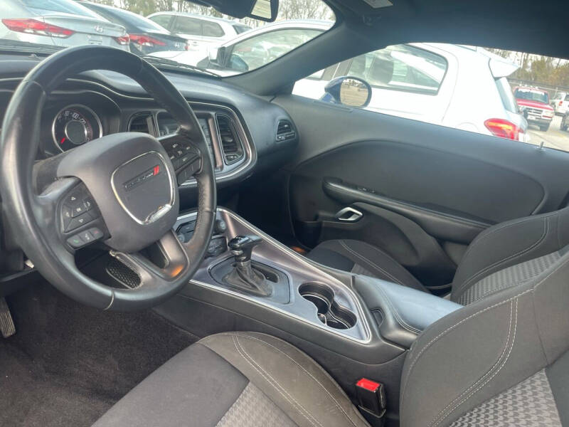 2016 Dodge Challenger SXT