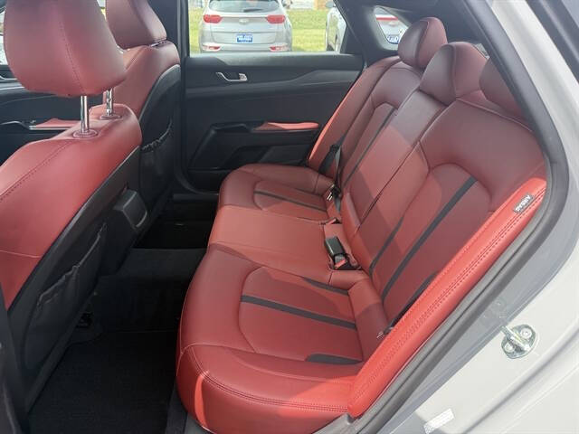 2023 Kia K5