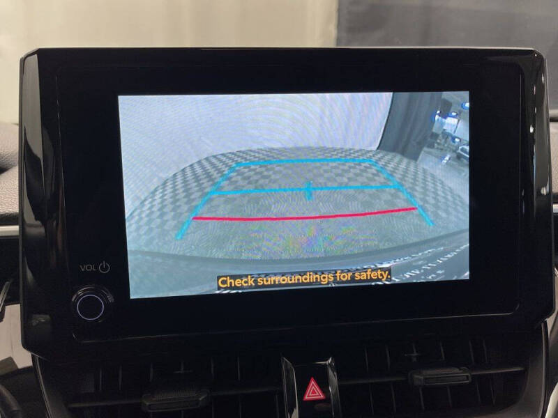 2025 Toyota Corolla Cross LE