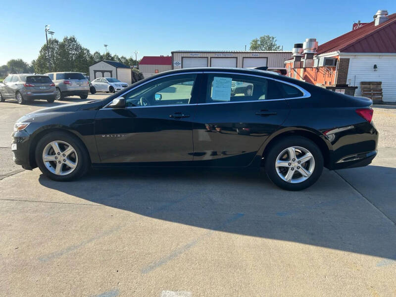 2021 Chevrolet Malibu's photo