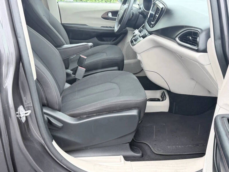 2017 Chrysler Pacifica Touring