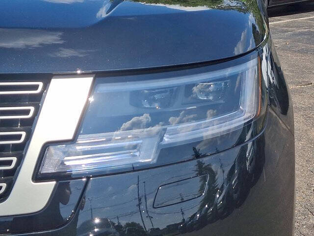 2025 Land Rover Range Rover P530 SE