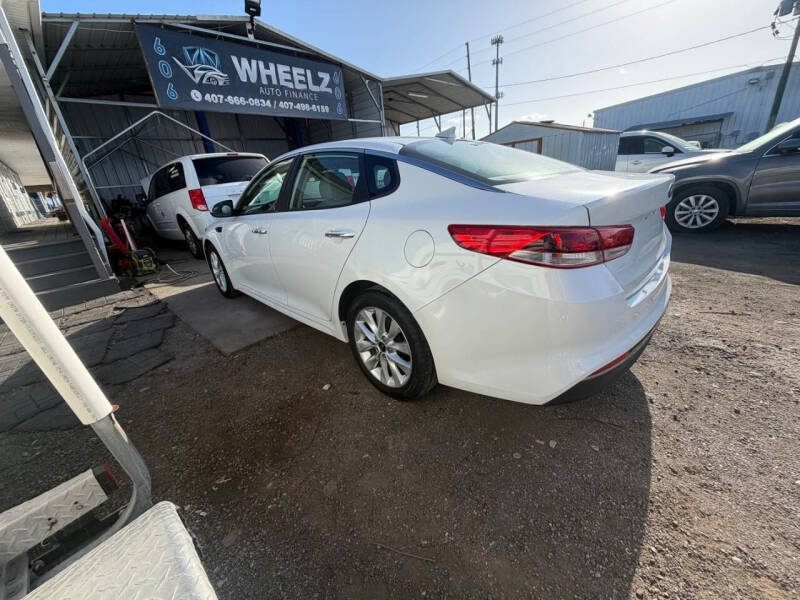 2017 Kia Optima LX