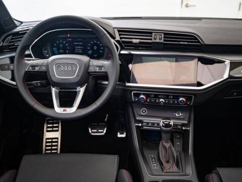 2025 Audi Q3 quattro S line Prem Plus 45 TFSI