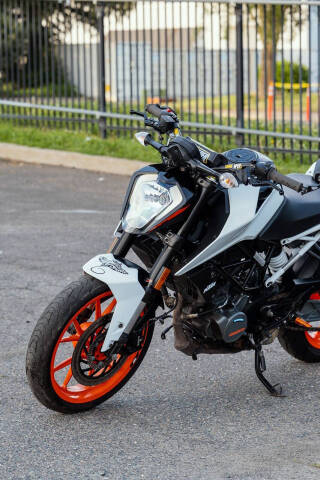 2021 KTM 200 Duke