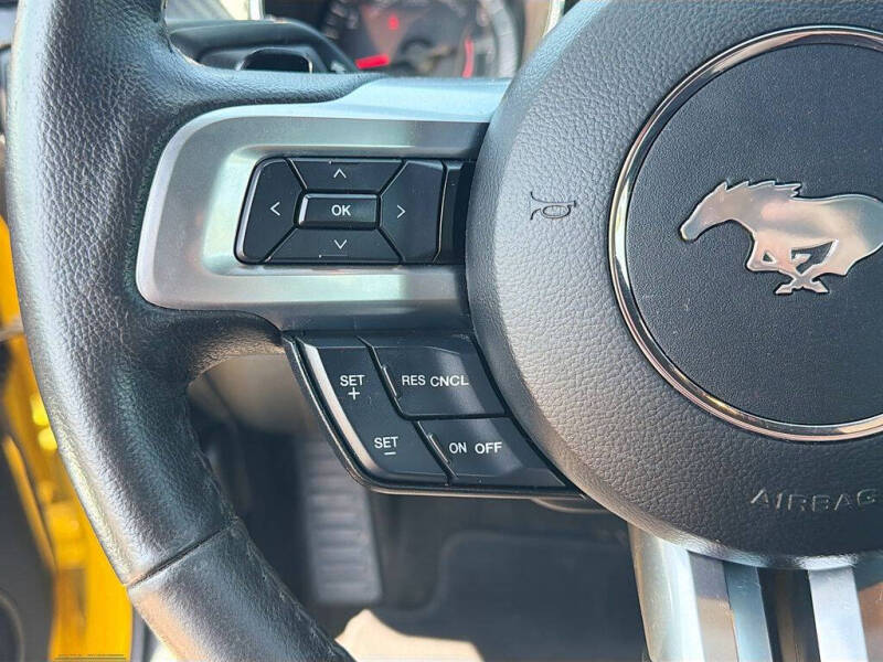 2016 Ford Mustang V6